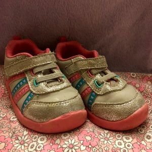 Little Girls Gym Shoes